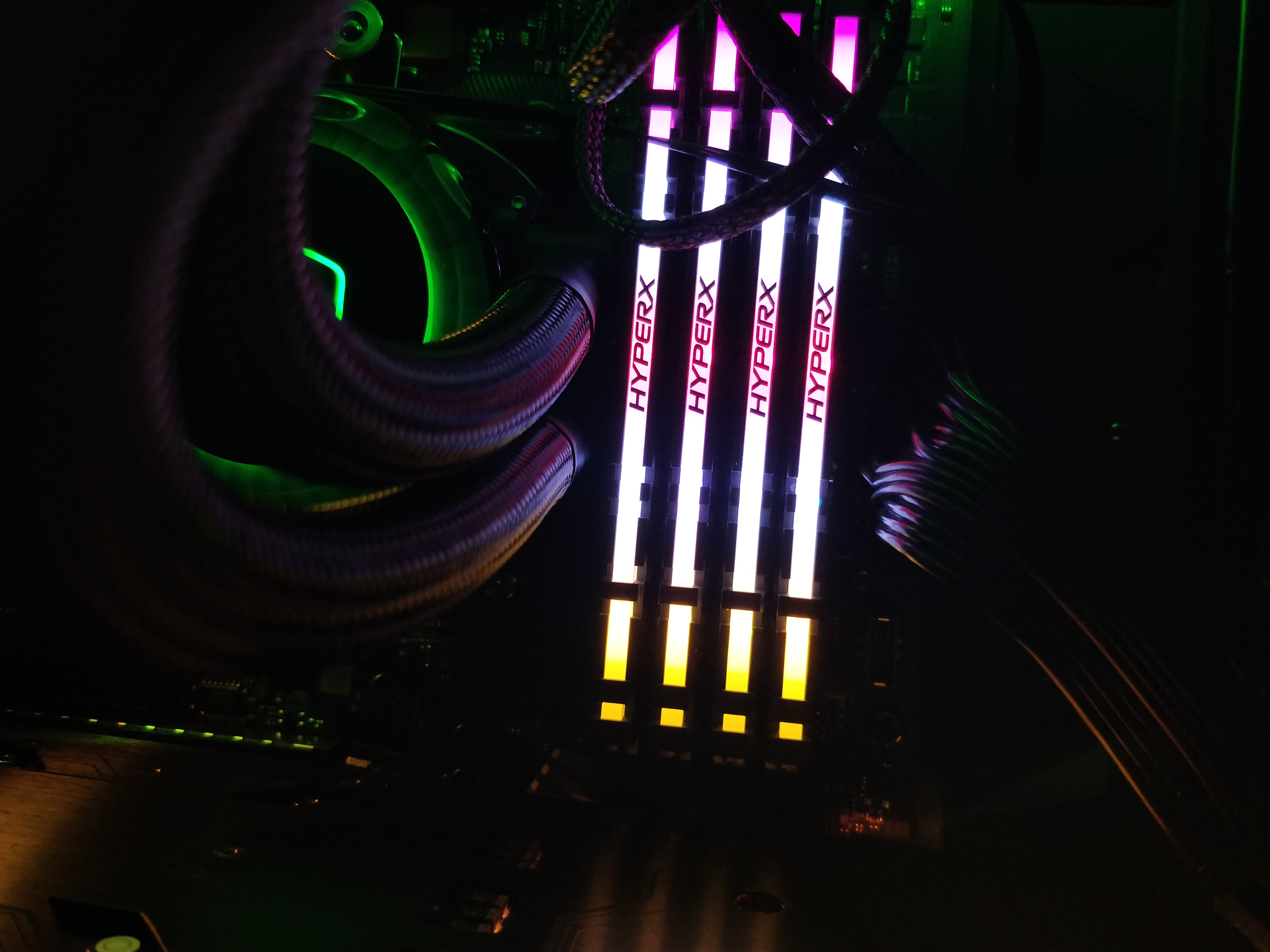 Test Kingston HyperX Predator RGB DDR4 RAM 10 EReviews Dk